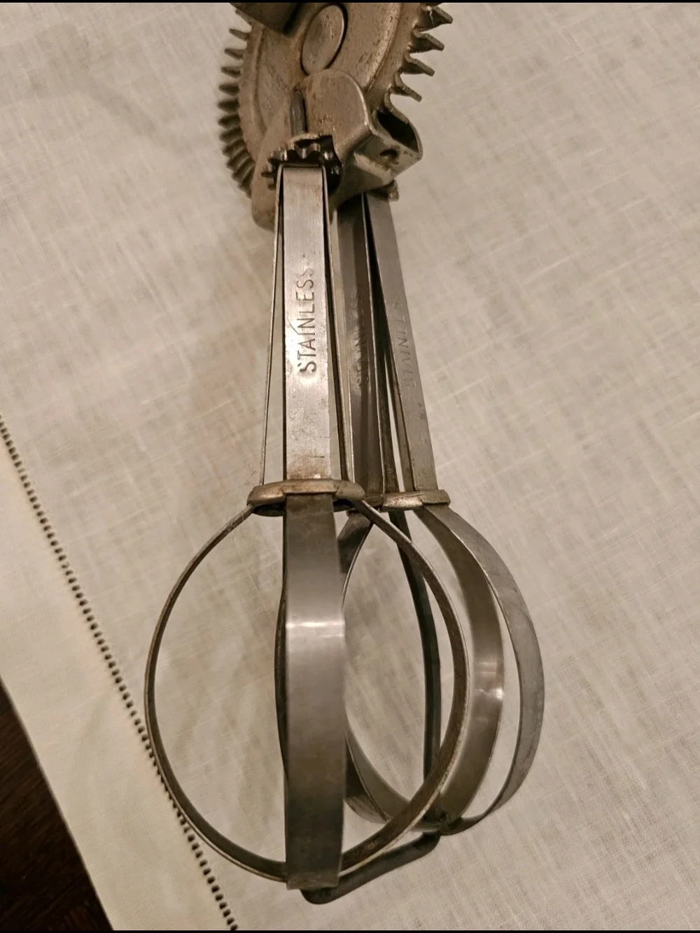 Ladd Egg Beater Heavy Duty Stainless Steel Hand Crank Mixer Vintage USA- Green